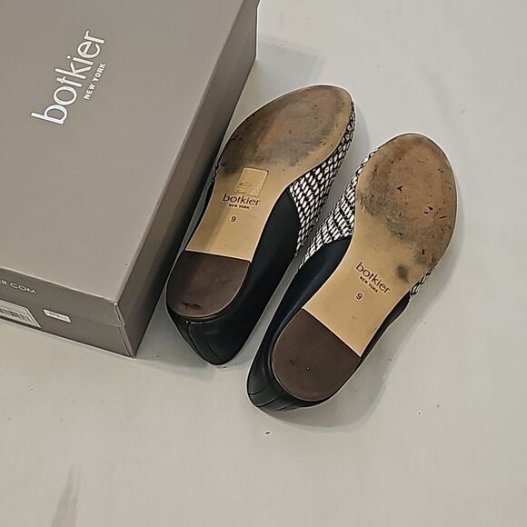 Botkier Britt Womens Flats 9M Leather Snake Print Slip On - Picture 3 of 6